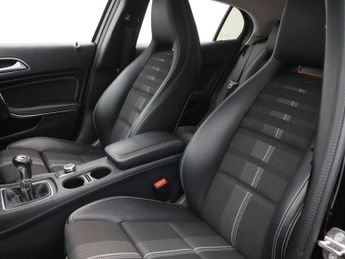 MERCEDES-BENZ GLA CLASS 1.6 GLA180 Urban Edition SUV 5dr Petrol Manual Euro 6 (s/s) (122