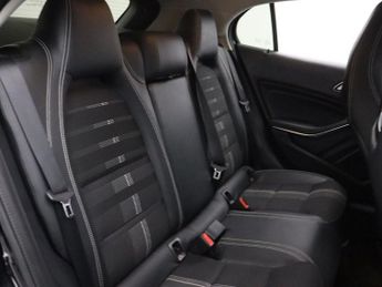 MERCEDES-BENZ GLA CLASS 1.6 GLA180 Urban Edition SUV 5dr Petrol Manual Euro 6 (s/s) (122