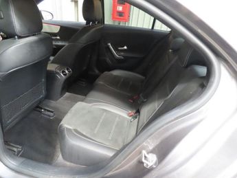 MERCEDES-BENZ A CLASS 2.0 A180d AMG Line Edition (Premium) Saloon 4dr Diesel 8G-DCT Eu