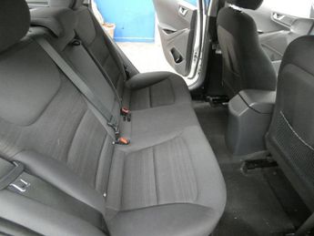 HYUNDAI IONIQ 1.6 h-GDi SE Hatchback 5dr Petrol Hybrid DCT Euro 6 (s/s) (141 p