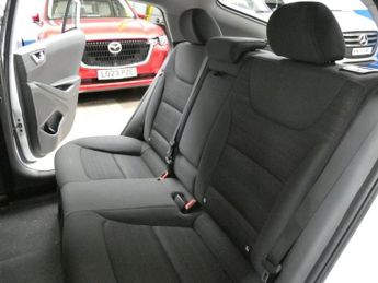 HYUNDAI IONIQ 1.6 h-GDi SE Hatchback 5dr Petrol Hybrid DCT Euro 6 (s/s) (141 p