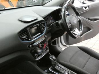 HYUNDAI IONIQ 1.6 h-GDi SE Hatchback 5dr Petrol Hybrid DCT Euro 6 (s/s) (141 p
