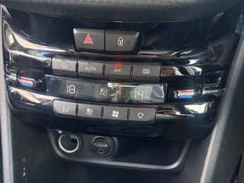 PEUGEOT 2008 1.2 PureTech GPF Allure SUV 5dr Petrol EAT Euro 6 (s/s) (110 ps)