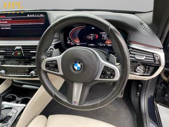 BMW 5 SERIES 2.0 520d MHT M Sport Saloon 4dr Diesel Hybrid Steptronic Euro 6 