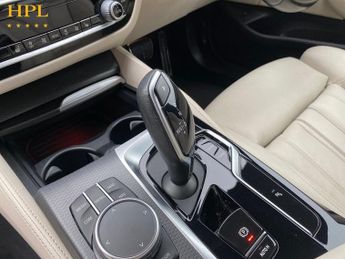 BMW 5 SERIES 2.0 520d MHT M Sport Saloon 4dr Diesel Hybrid Steptronic Euro 6 