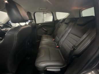 FORD KUGA 2.0 TDCi Titanium SUV 5dr Diesel Manual 2WD Euro 6 (s/s) (150 ps