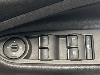 FORD KUGA 2.0 TDCi Titanium SUV 5dr Diesel Manual 2WD Euro 6 (s/s) (150 ps