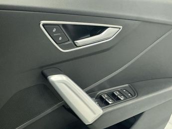 AUDI Q2 1.6 TDI 30 S line SUV 5dr Diesel Manual Euro 6 (s/s) (116 ps) - 