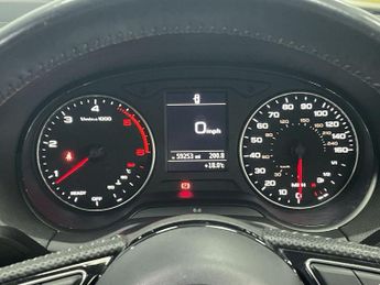 AUDI Q2 1.6 TDI 30 S line SUV 5dr Diesel Manual Euro 6 (s/s) (116 ps) - 