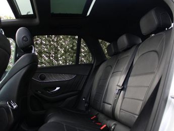 MERCEDES-BENZ GLC 2.1 GLC250d AMG Line (Premium) SUV 5dr Diesel G-Tronic 4MATIC Eu