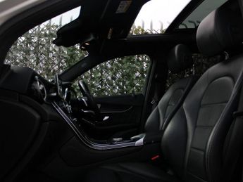 MERCEDES-BENZ GLC 2.1 GLC250d AMG Line (Premium) SUV 5dr Diesel G-Tronic 4MATIC Eu