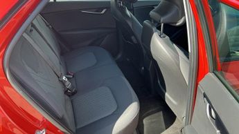 KIA NIRO 64.8kWh 2 SUV 5dr Electric Auto (201 bhp) Reverse Camera, Rear P