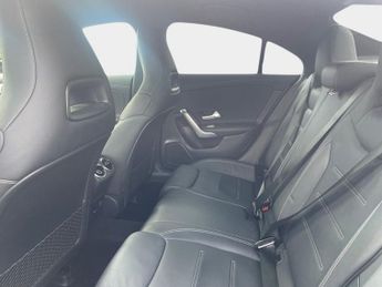 MERCEDES-BENZ CLA 1.3 CLA200 AMG Line Coupe 4dr Petrol 7G-DCT Euro 6 (s/s) (163 ps