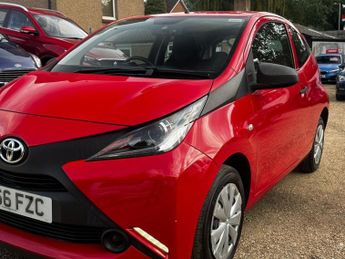 TOYOTA AYGO 1.0 VVT-i x Hatchback 3dr Petrol Manual Euro 5 Euro 5 (68 ps)