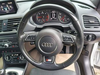 AUDI Q3 2.0 TDI S line SUV 5dr Diesel Manual Euro 6 (s/s) (150 ps)
