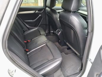 AUDI Q3 2.0 TDI S line SUV 5dr Diesel Manual Euro 6 (s/s) (150 ps)