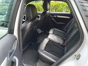 AUDI Q3 2.0 TDI S line SUV 5dr Diesel Manual Euro 6 (s/s) (150 ps)