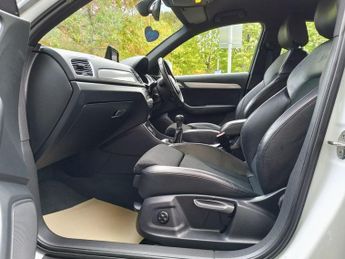 AUDI Q3 2.0 TDI S line SUV 5dr Diesel Manual Euro 6 (s/s) (150 ps)