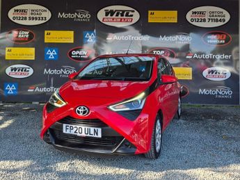 Toyota AYGO 1.0 VVT-i x-play Hatchback 5dr Petrol Manual Euro 6 (71 ps)