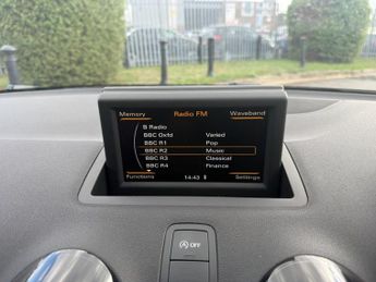 AUDI A1 1.4 TFSI CoD Sport Sportback 5dr Petrol S Tronic Euro 5 (s/s) (1