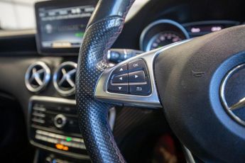 MERCEDES-BENZ A CLASS 2.1 A200d AMG Line (Premium Plus) Hatchback 5dr Diesel 7G-DCT Eu