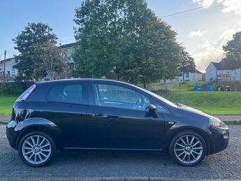 FIAT PUNTO 1.4 Jet Black II Hatchback 3dr Petrol Euro 6 (s/s) (77 bhp)