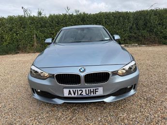 BMW 3 SERIES 2.0 320d SE Saloon 4dr Diesel Auto Euro 5 (s/s) (184 ps)