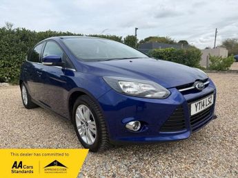 Ford Focus 1.0T EcoBoost Titanium Navigator Hatchback 5dr Petrol Manual Eur