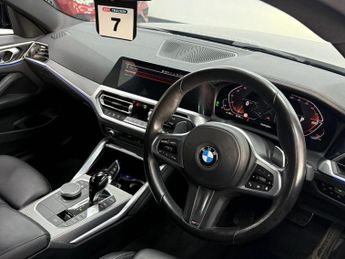 BMW 4 SERIES 2.0 420i M Sport Coupe 2dr Petrol Auto Euro 6 (s/s) (184 ps)