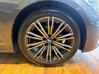 BMW 3 SERIES 2.0 320i M Sport Saloon 4dr Petrol Auto Euro 6 (s/s) (184 ps)