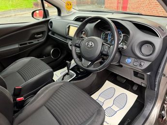 TOYOTA YARIS 1.5 VVT-h Excel Hatchback 5dr Petrol Hybrid E-CVT Euro 6 (15in A