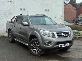 Nissan Navara 2.3 dCi Tekna Pickup Double Cab 4dr Diesel Manual 4WD Euro 6 (s/