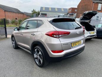 HYUNDAI TUCSON 1.7 CRDi Blue Drive Premium SE SUV 5dr Diesel DCT Euro 6 (s/s) (
