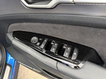 KIA SPORTAGE 1.6 T-GDi 13.8kWh GT-Line SUV 5dr Petrol Plug-in Hybrid Auto AWD