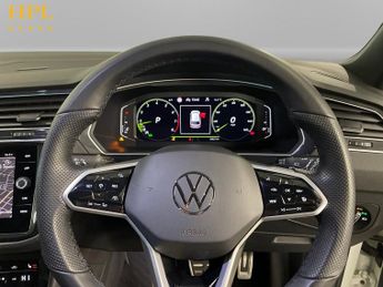 VOLKSWAGEN TIGUAN 1.5 TSI R-Line SUV 5dr Petrol DSG Euro 6 (s/s) (150 ps)