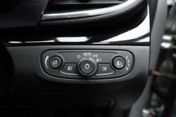 VAUXHALL MOKKA X 1.4i Turbo Design Nav SUV 5dr Petrol Auto Euro 6 (140 ps)