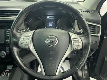 NISSAN QASHQAI 1.5 dCi Black Edition SUV 5dr Diesel Manual 2WD Euro 6 (s/s) (11