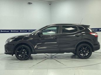NISSAN QASHQAI 1.5 dCi Black Edition SUV 5dr Diesel Manual 2WD Euro 6 (s/s) (11