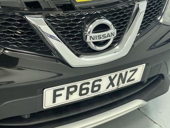 NISSAN QASHQAI 1.5 dCi Black Edition SUV 5dr Diesel Manual 2WD Euro 6 (s/s) (11