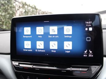 VOLKSWAGEN ID.4 Pure 52kWh Life SUV 5dr Electric Auto (148 ps)