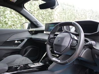 PEUGEOT E-2008 50kWh GT Premium SUV 5dr Electric Auto (7kW Charger) (136 ps)
