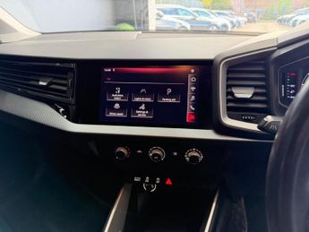 AUDI A1 1.0 TFSI 30 Sport Sportback 5dr Petrol S Tronic Euro 6 (s/s) (11
