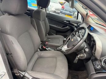 CHEVROLET ORLANDO 2.0 VCDi LT MPV 5dr Diesel Auto Euro 5 (163 ps)