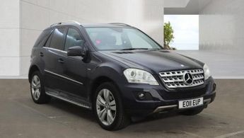 Mercedes M Class 3.0 ML350 CDI V6 BlueEfficiency Sport SUV 5dr Diesel G-Tronic 4W