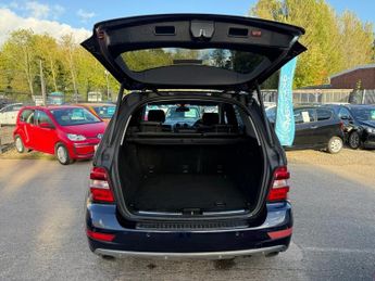MERCEDES-BENZ M CLASS 3.0 ML350 CDI V6 BlueEfficiency Sport SUV 5dr Diesel G-Tronic 4W