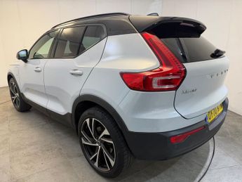 VOLVO XC40 1.5h T5 Twin Engine Recharge 10.7kWh R-Design Pro SUV 5dr Petrol