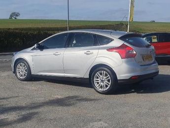 FORD FOCUS 1.6 Titanium Hatchback 5dr Petrol Manual Euro 5 (125 ps)