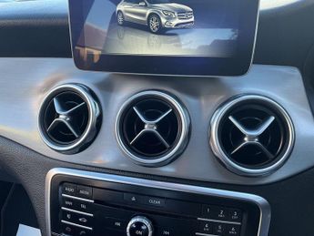MERCEDES-BENZ GLA 1.6 GLA200 AMG Line Edition SUV 5dr Petrol 7G-DCT Euro 6 (s/s) (