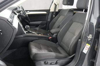 VOLKSWAGEN PASSAT 1.6 TDI SE Business Estate 5dr Diesel DSG Euro 6 (s/s) (120 ps)