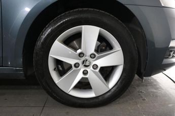 SKODA OCTAVIA 1.5 TSI GPF ACT SE Estate 5dr Petrol DSG Euro 6 (s/s) (150 ps)